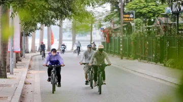 طقس متقلب بين أمطار متفرقة شمال فيتنام وحرارة مرتفعة في الشرق والجنوب